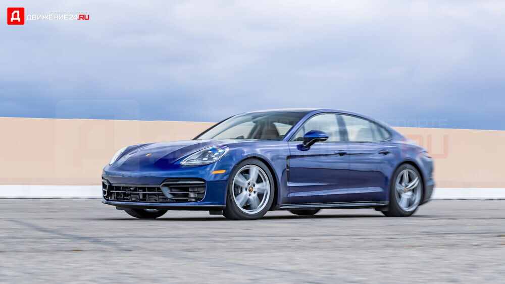 Porsche Panamera V-6 2021