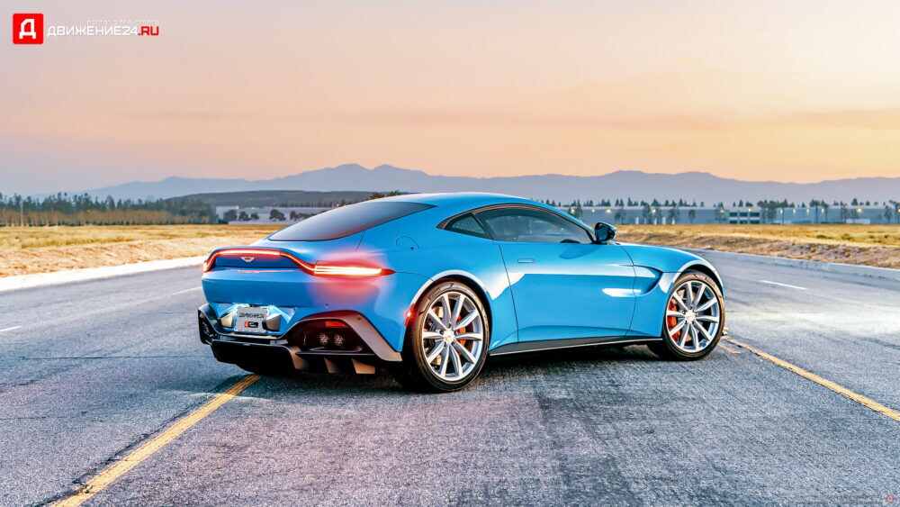 Aston Martin V12 Vantage 2023