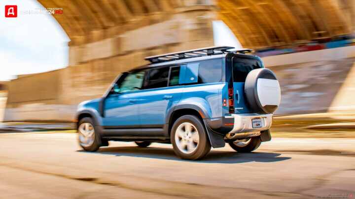 Land Rover Defender 110 2021