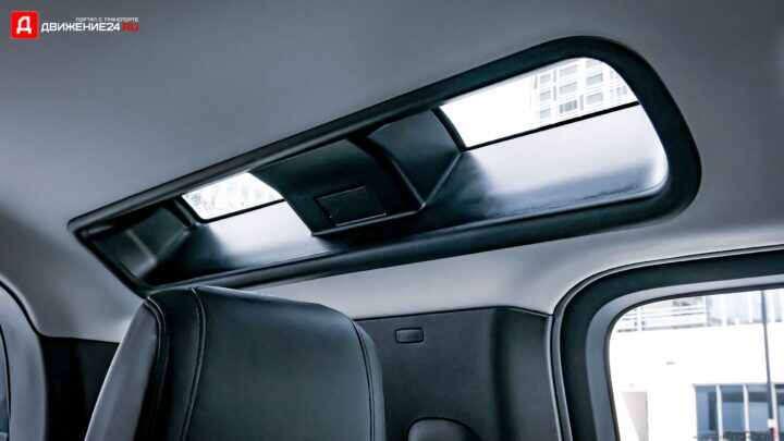 Land Rover Defender 110 2021