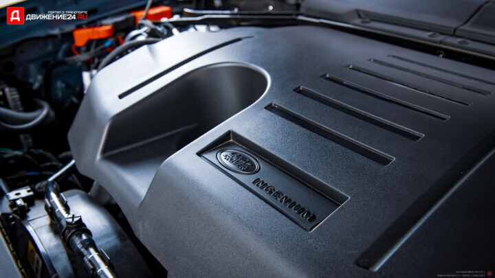 Land Rover Defender 110 2021