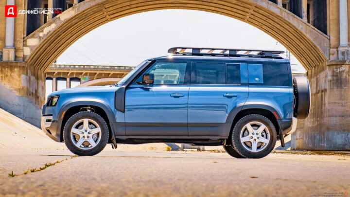 Land Rover Defender 110 2021