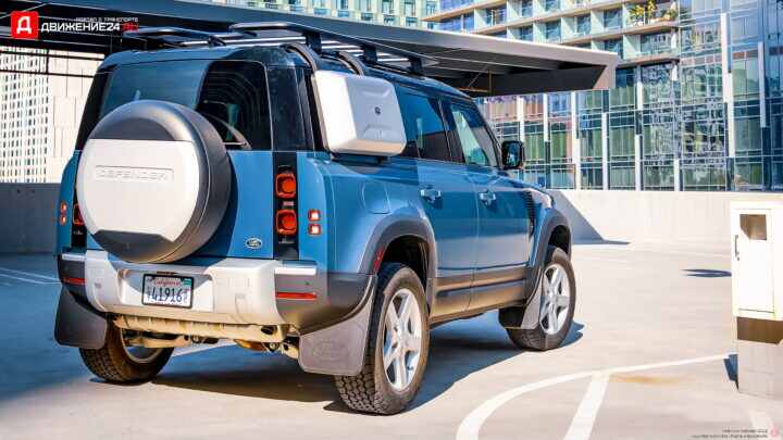 Land Rover Defender 110 2021