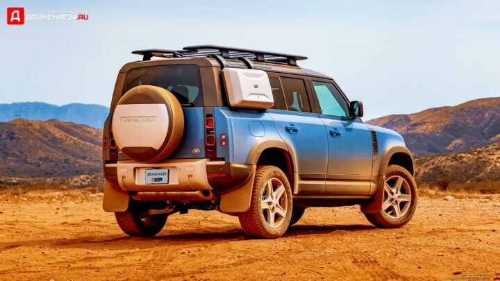 Land Rover Defender 110 2021