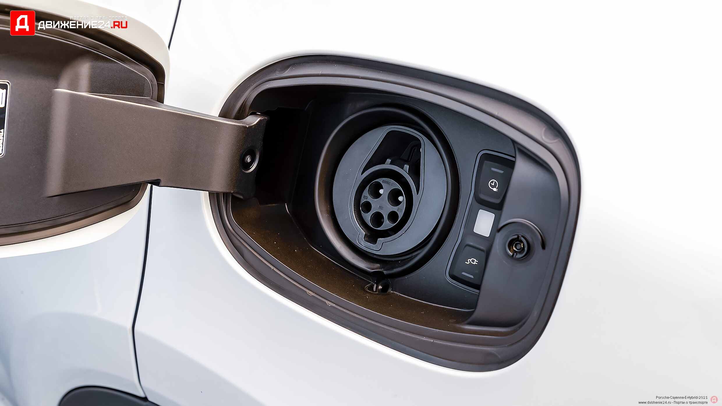 Porsche Cayenne E-Hybrid 2021