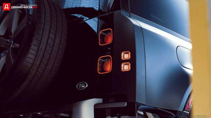 Land Rover Defender 90