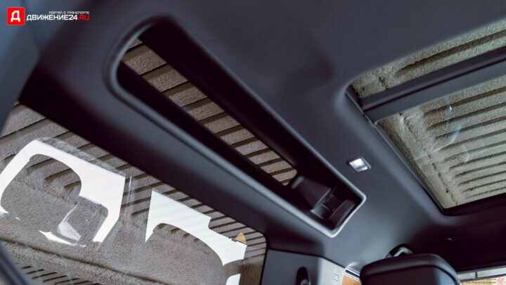 Land Rover Defender 90