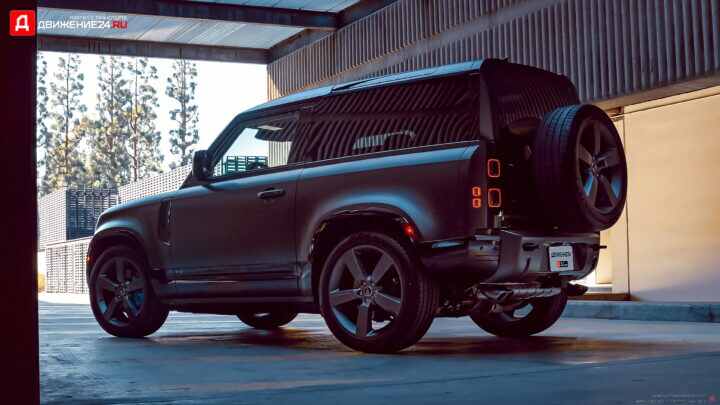 Land Rover Defender 90