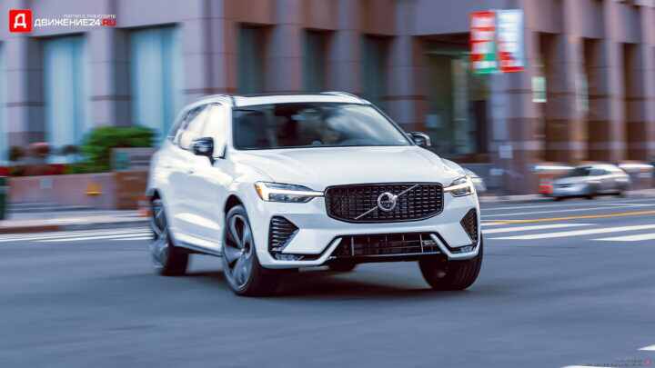 Volvo XC60 B6 2022