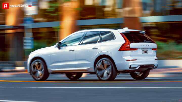 Volvo XC60 B6 2022