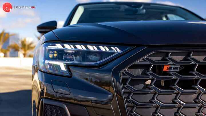Audi S8 2022