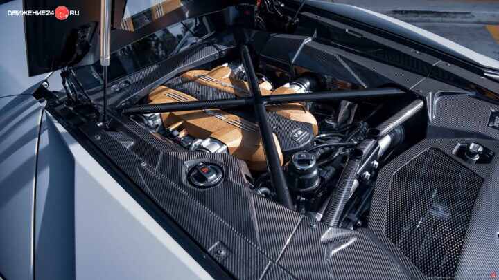 Lamborghini Aventador 2022