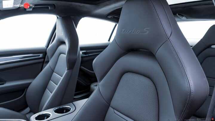 Porsche Panamera Turbo S 2021