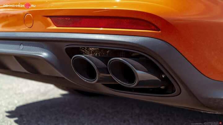 Porsche Panamera Turbo S 2021