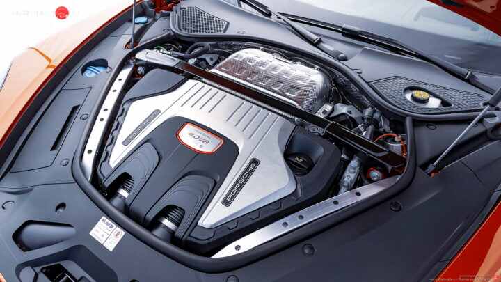 Porsche Panamera Turbo S 2021