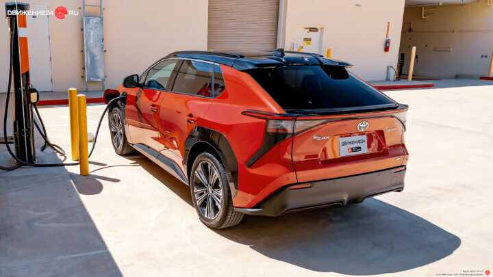 Toyota bZ4X AWD 2023