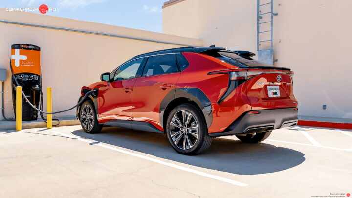 Toyota bZ4X AWD 2023