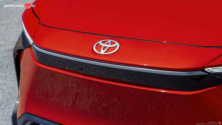 Toyota bZ4X AWD 2023