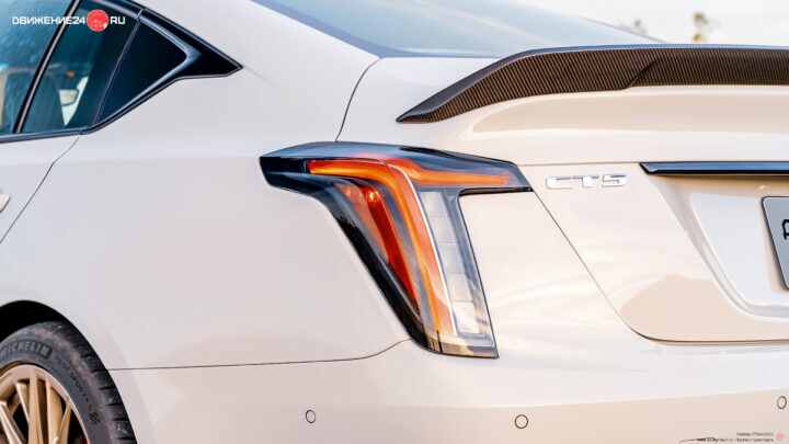 Cadillac CT5-V 2022
