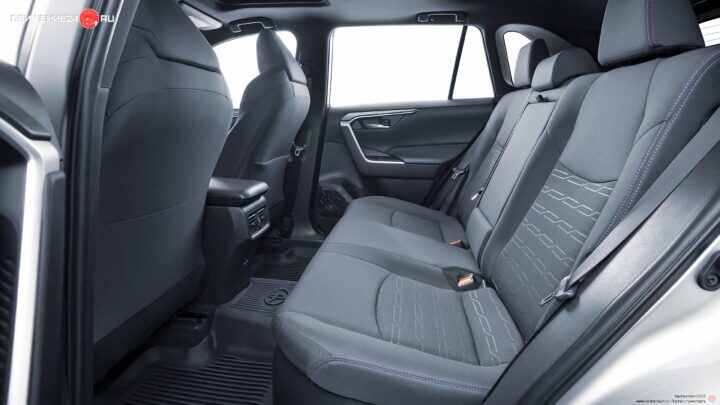 Toyota Crown 2023