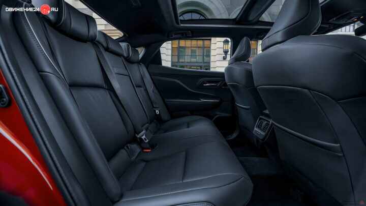 Toyota Crown 2023
