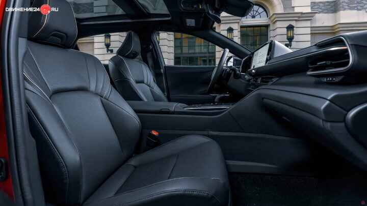 Toyota Crown 2023