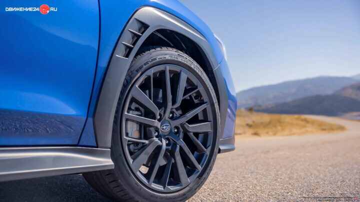 Honda Civic Si 2022 против Subaru WRX 2022: сравнительный тест-драйв
