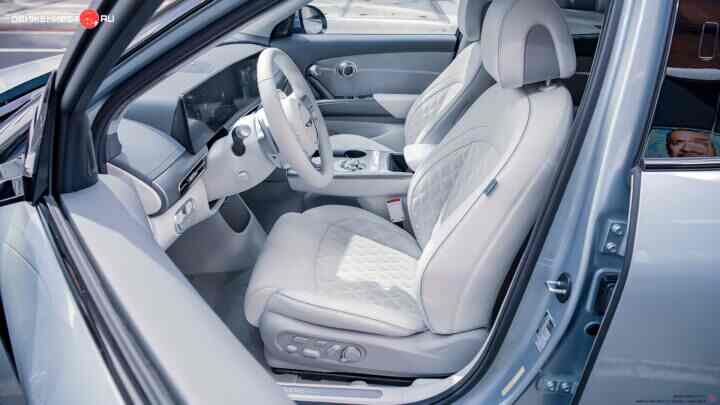 Genesis GV60 2022