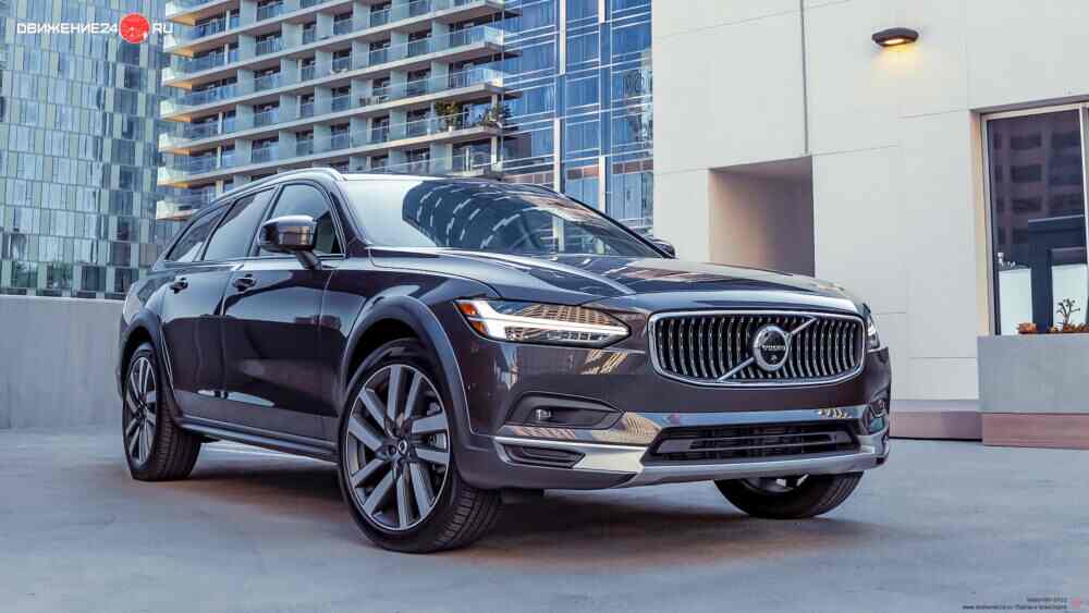 Volvo V90 Cross Country B6 2022