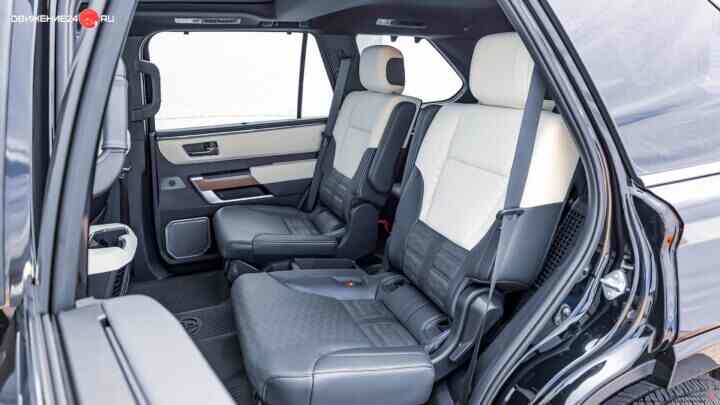 Toyota Sequoia 2023 года