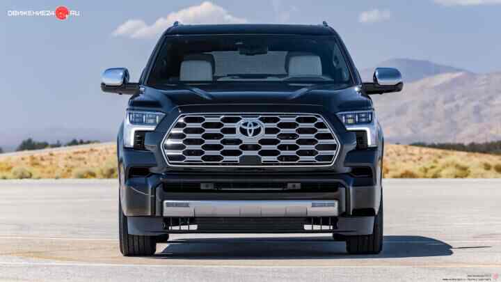 Toyota Sequoia 2023 года