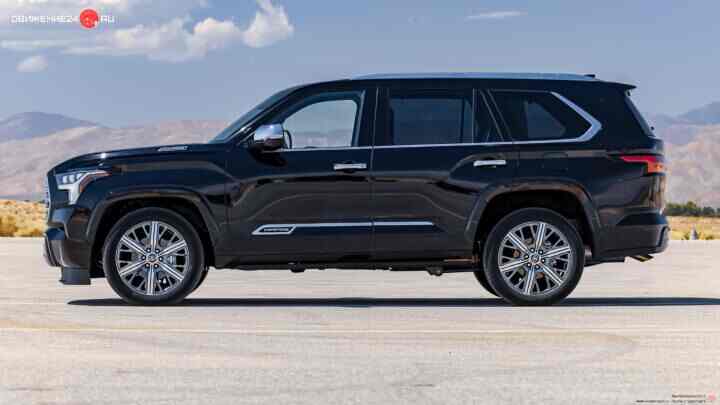 Toyota Sequoia 2023 года
