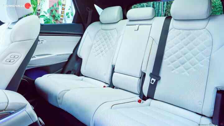 Genesis GV70 2024