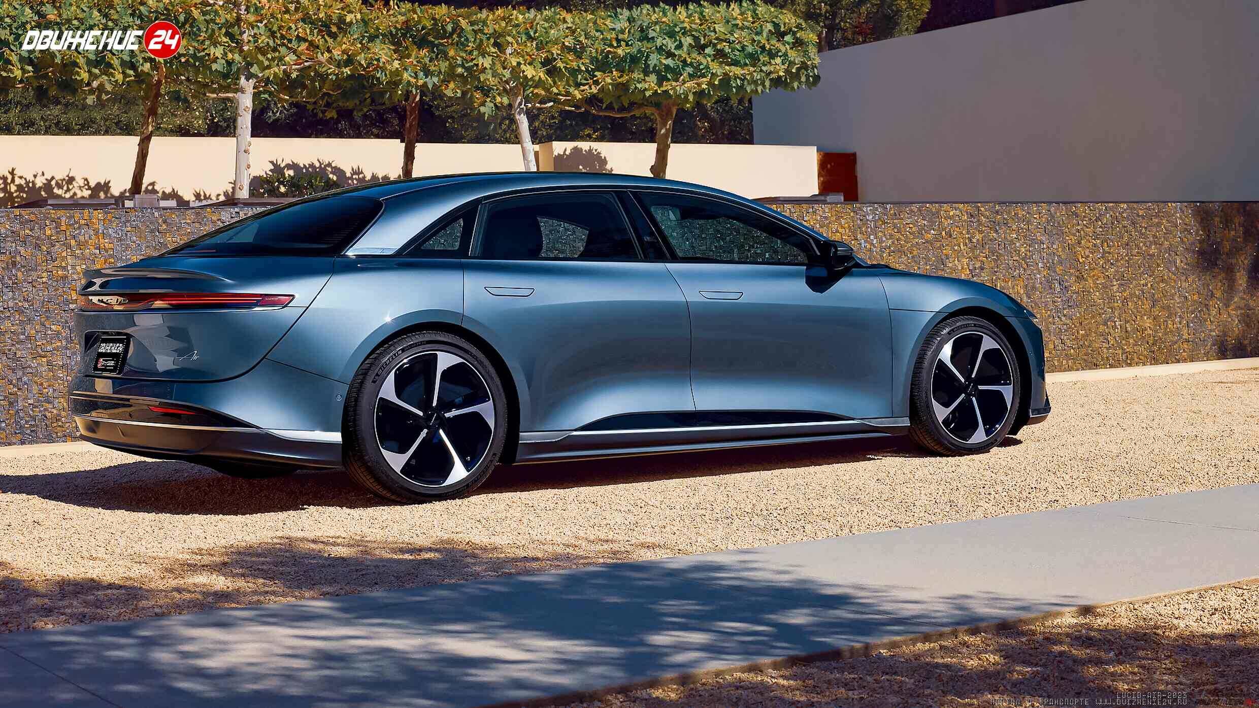 Lucid Air Touring 2023
