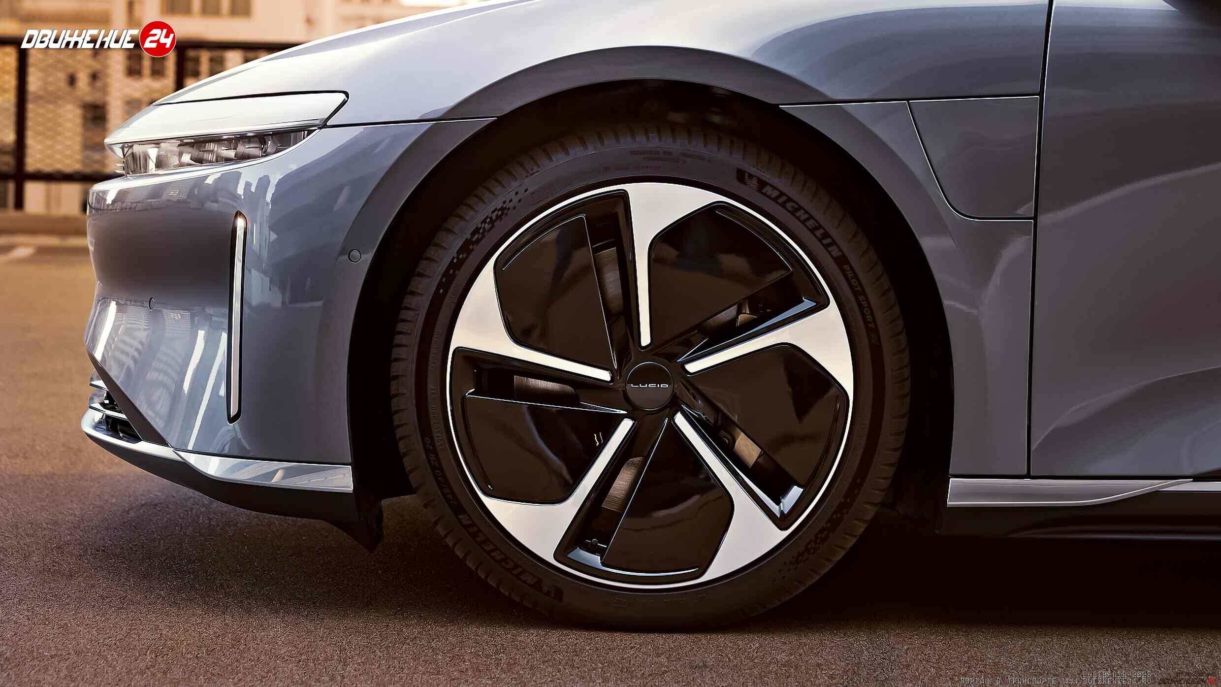 Lucid Air Touring 2023