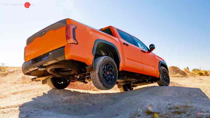 Фото Toyota Tundra 2022 года