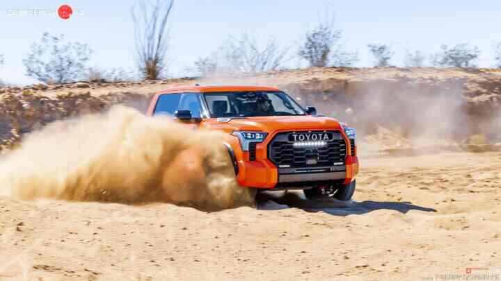 Фото Toyota Tundra 2022 года