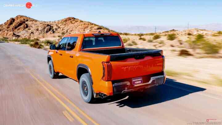 Фото Toyota Tundra 2022 года