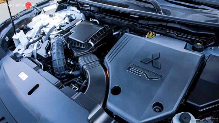 Mitsubishi Outlander 2023