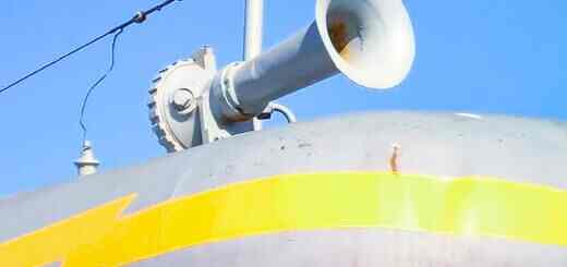 Тифон на электровозе