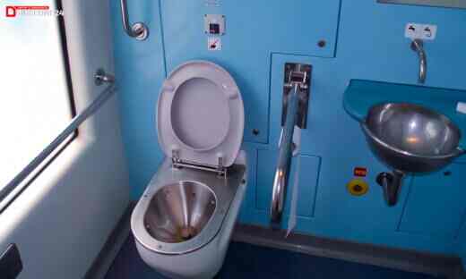 туалет в локомотиве