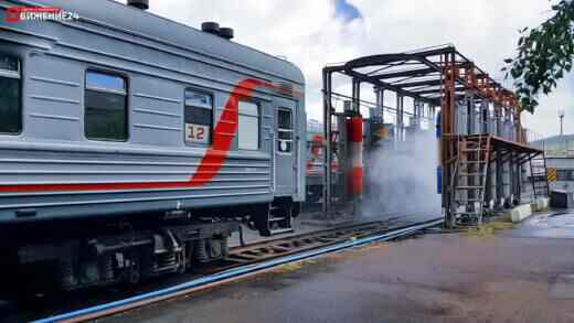 Как выглядит "мойка" для пассажирских поездов?