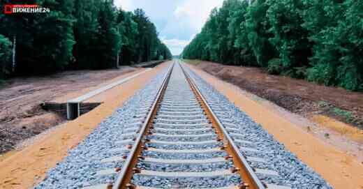 новые рельсы на щебне