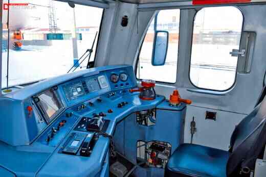 Кабина тепловоза ТЭП70БС