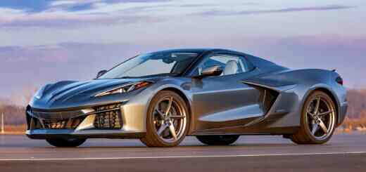 Chevrolet Corvette E-Ray 2024