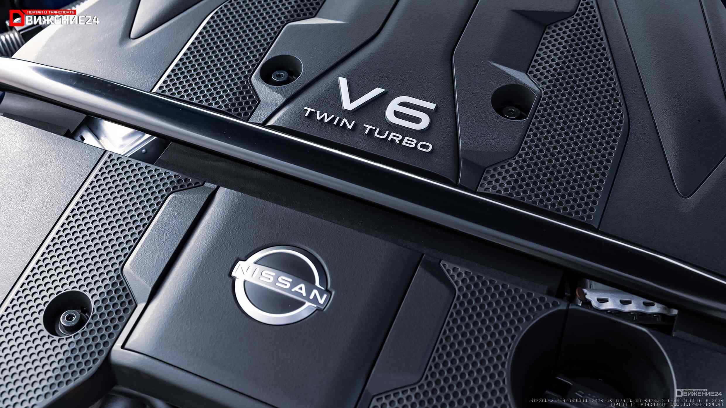 Фото Toyota GR Supra 2023 vs Nissan Z 2023