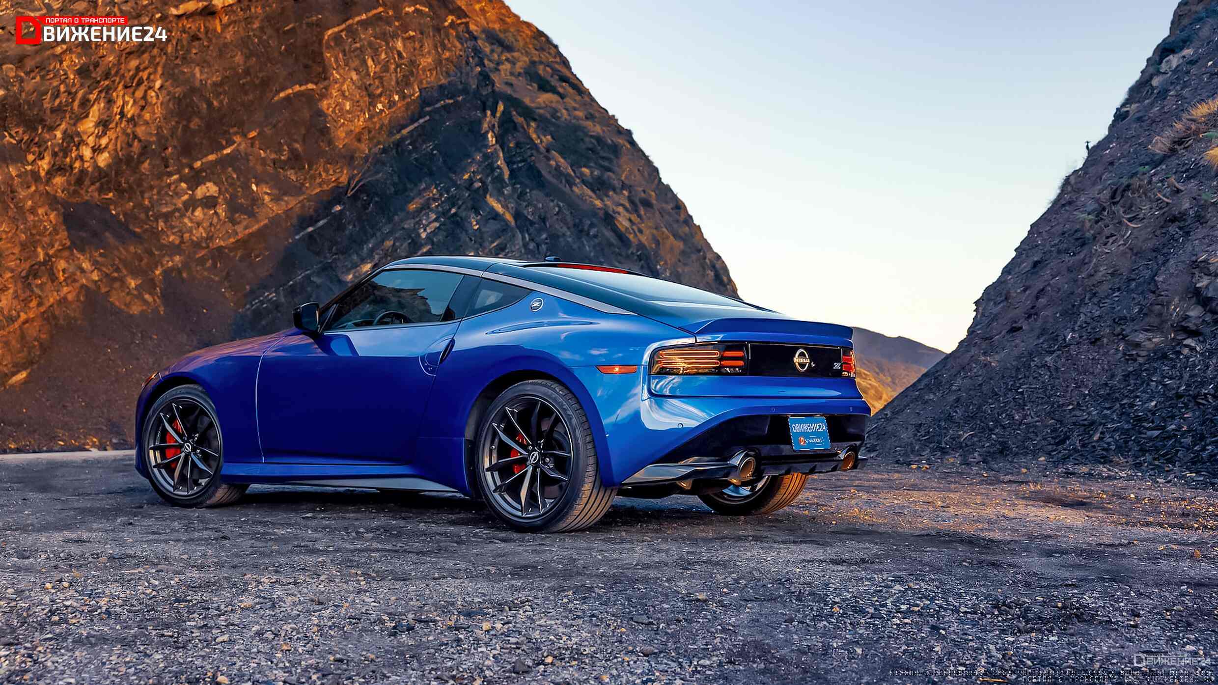 Фото Toyota GR Supra 2023 vs Nissan Z 2023