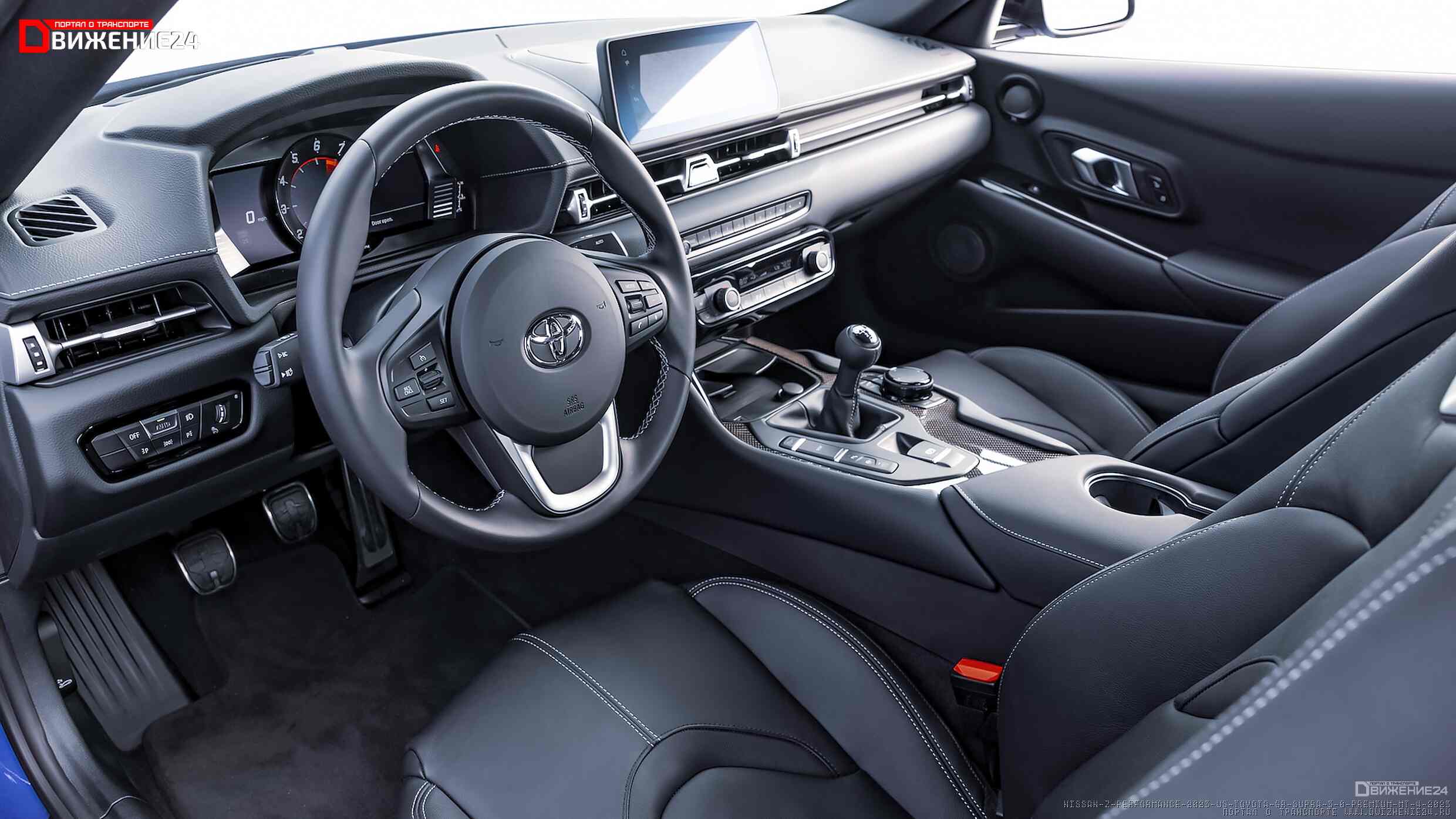 Фото Toyota GR Supra 2023 vs Nissan Z 2023