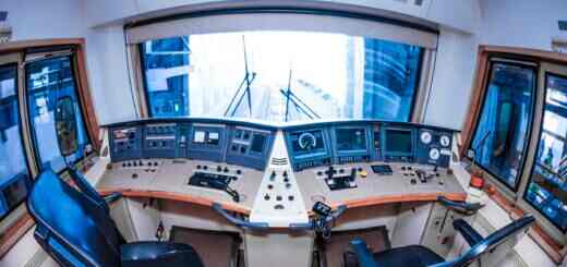 Кабина электровоза Синара