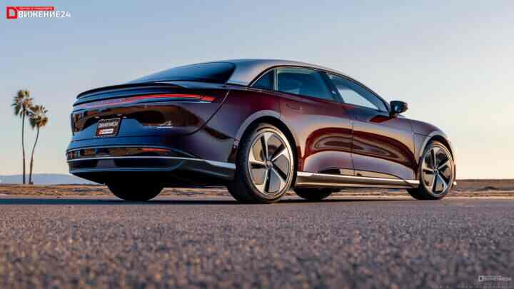 Lucid Air Touring 2023